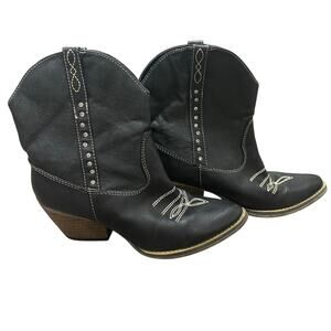 Very Volatile Black Leather Cowboy Boots – Women’s Size 6